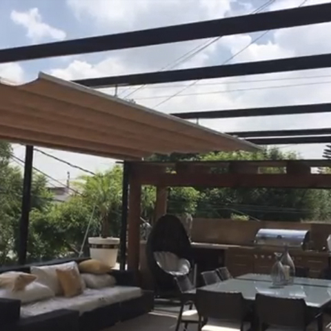 Pergola con toldo para Roof Garden
