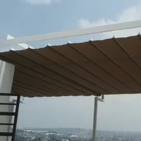 Pérgola con toldo para terraza